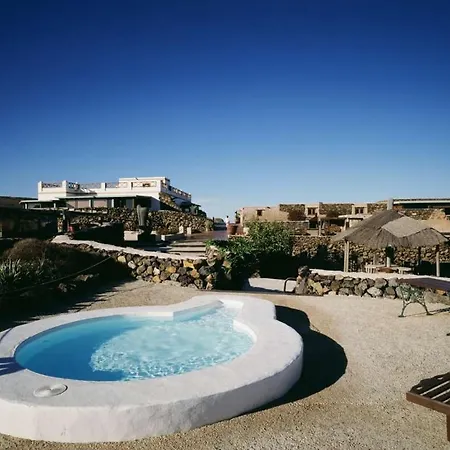 El Pinar Sleeps 4 Pool Wifi T691416